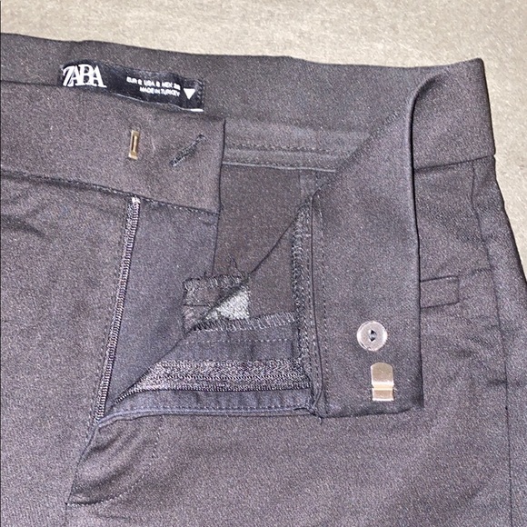 Zara Small Black Trousers with Relaxed Fit - Picture 6 of 10